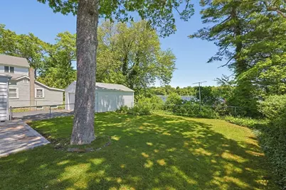 36 Alden Ave, Dartmouth, MA 02747 - Photo 35