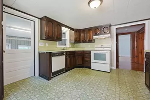 36 Alden Ave, Dartmouth, MA 02747 - Photo 21