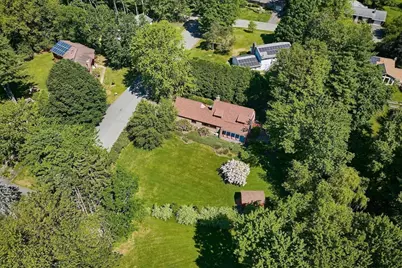 10 Hunters Hill Cir, Amherst, MA 01002 - Photo 31