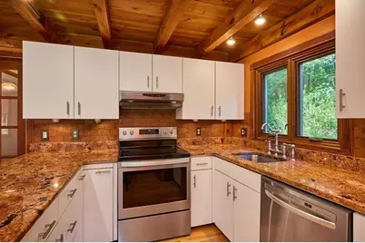 10 Hunters Hill Cir, Amherst, MA 01002 - Photo 11