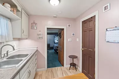 33 Huntington Ave, Methuen, MA 01844 - Photo 9