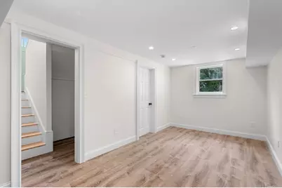 29 Rockway Rd, Peabody, MA 01960 - Photo 11