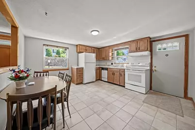 38 Fays Ave, Lynn, MA 01904 - Photo 9