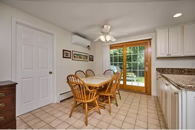 65 Blackberry Lane, Northampton, MA 01060 - Photo 9