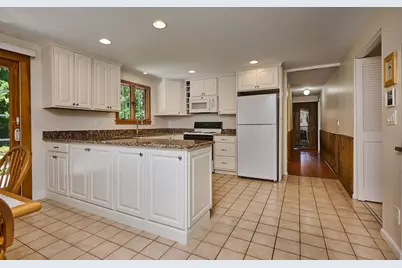 65 Blackberry Lane, Northampton, MA 01060 - Photo 11