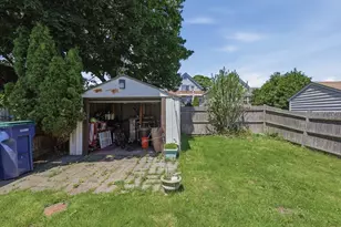 4 Waite St, Salem, MA 01970 - Photo 35