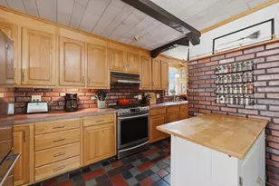 4 Waite St, Salem, MA 01970 - Photo 11