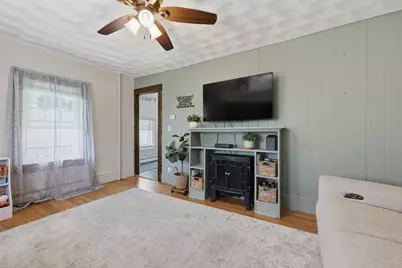 4 Waite St, Salem, MA 01970 - Photo 21