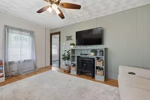 4 Waite St, Salem, MA 01970 - Photo 21