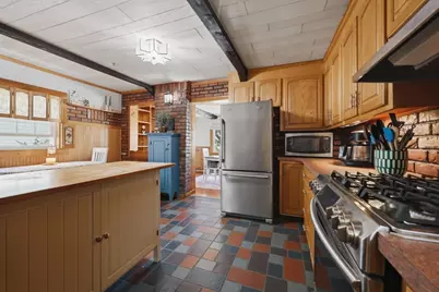 4 Waite St, Salem, MA 01970 - Photo 13
