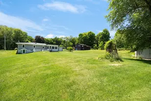9 Barton St, Granby, MA 01033 - Photo 23