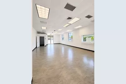 1098 Main St, Brockton, MA 02301 - Photo 3