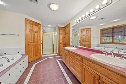 89 North St, Topsfield, MA 01983 - Photo 21