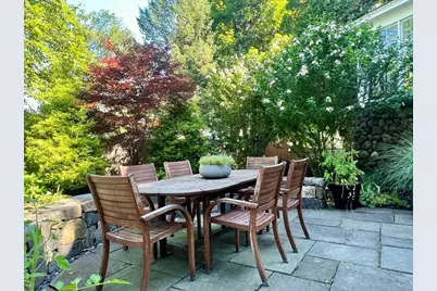 211 Forest St, Winchester, MA 01890 - Photo 35