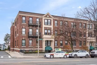 189 Chestnut Hill Ave #8, Boston, MA 02135 - Photo 1