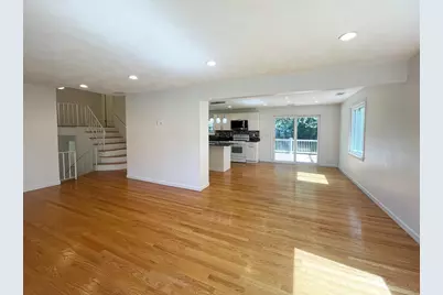 744 Dedham St, Newton, MA 02459 - Photo 5