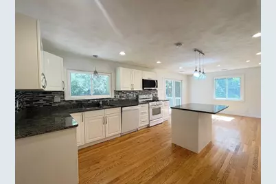744 Dedham St, Newton, MA 02459 - Photo 3