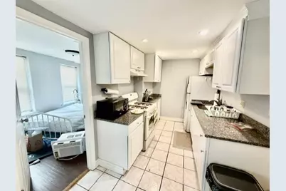 109 Salem #2, Boston, MA 02113 - Photo 9