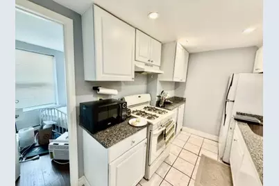 109 Salem #2, Boston, MA 02113 - Photo 11