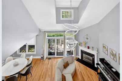 680 South Ave #7, Weston, MA 02493 - Photo 3