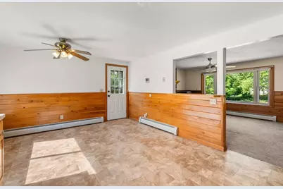 11 Ashworth Dr, Oxford, MA 01537 - Photo 5