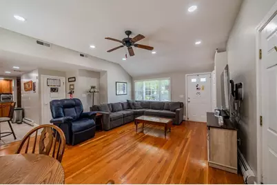 54 Stearns Dr, Randolph, MA 02368 - Photo 5