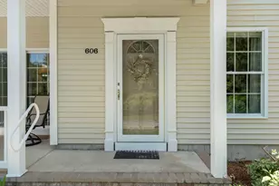 606 Autumn Ridge Dr, Ayer, MA 01432 - Photo 3