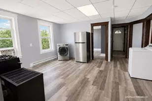 8 Douglas St, Worcester, MA 01603 - Photo 9