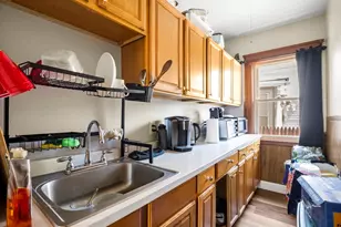 8 Douglas St, Worcester, MA 01603 - Photo 31