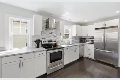 17 Lansing Ave, Worcester, MA 01605 - Photo 11