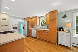 39 Everett St, Marshfield, MA 02050 - Photo 5