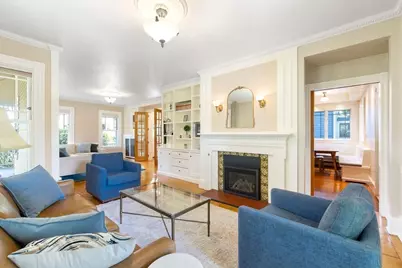 9 Spring Hill Road, Boston, MA 02136 - Photo 5