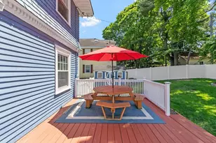 95 Haseltine St, Haverhill, MA 01835 - Photo 9