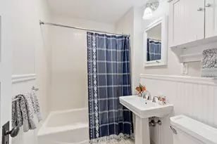 95 Haseltine St, Haverhill, MA 01835 - Photo 29