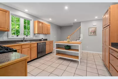 29 Station St, Stoughton, MA 02072 - Photo 11