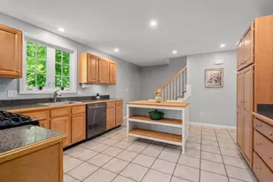 29 Station St, Stoughton, MA 02072 - Photo 11