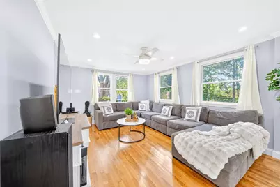 74 Rhinecliff St, Arlington, MA 02476 - Photo 3