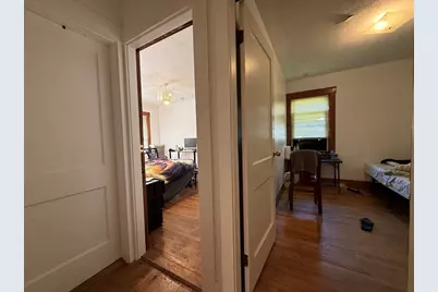 18 Pleasant St, Fitchburg, MA 01420 - Photo 21