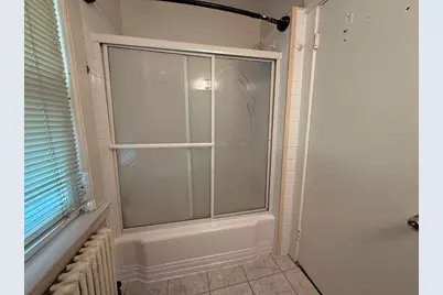 18 Pleasant St, Fitchburg, MA 01420 - Photo 23