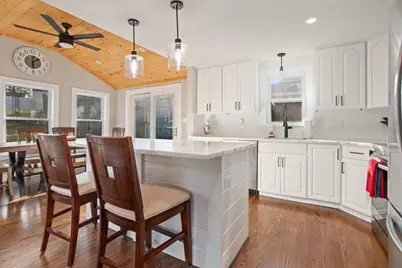 6 Rawding Rd, Peabody, MA 01960 - Photo 11