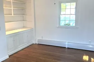 110 Longmeadow Dr, Lowell, MA 01852 - Photo 5