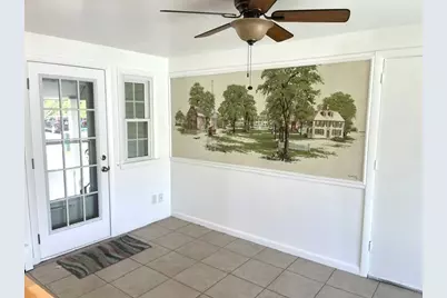 110 Longmeadow Dr, Lowell, MA 01852 - Photo 11