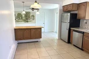110 Longmeadow Dr, Lowell, MA 01852 - Photo 9
