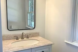 110 Longmeadow Dr, Lowell, MA 01852 - Photo 15