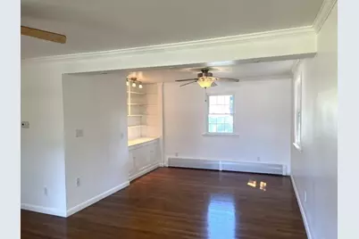 110 Longmeadow Dr, Lowell, MA 01852 - Photo 5