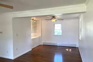110 Longmeadow Dr, Lowell, MA 01852 - Photo 5
