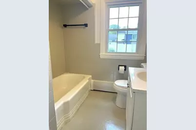 110 Longmeadow Dr, Lowell, MA 01852 - Photo 13