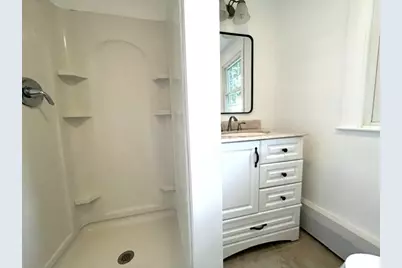110 Longmeadow Dr, Lowell, MA 01852 - Photo 19