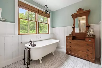 81 Tahattawan Rd, Littleton, MA 01460 - Photo 27