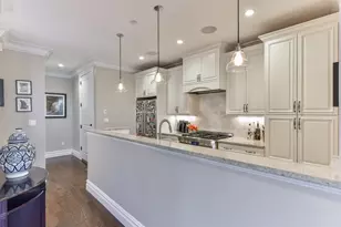 9 M St, Boston, MA 02127 - Photo 9